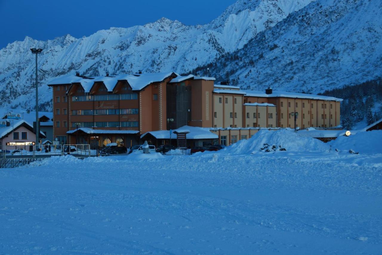 Grand Hotel Miramonti Passo del Tonale Bagian luar foto