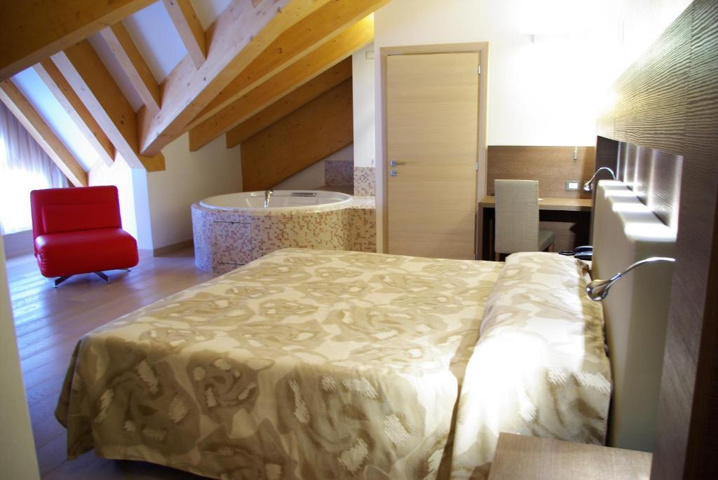 Grand Hotel Miramonti Passo del Tonale Ruang foto
